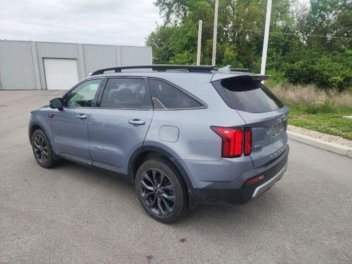 Everlasting Silver 2021 Kia Sorento SX