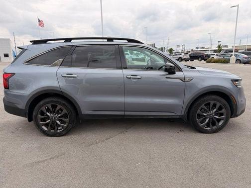 Everlasting Silver 2021 Kia Sorento SX