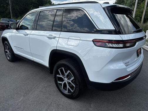 2025 Jeep Grand Cherokee Limited X