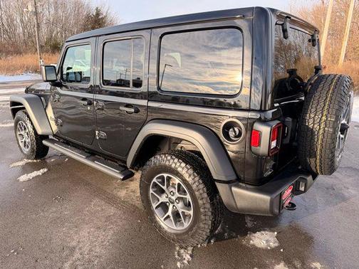 Black Clearcoat 2026 Jeep Wrangler Sport S