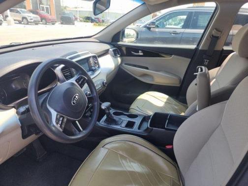 2020 Kia Sorento LX