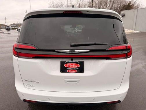 2026 Chrysler Pacifica L