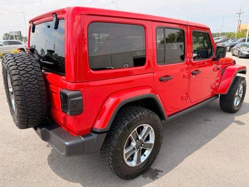 Firecracker Red Clearcoat 2022 Jeep Wrangler Unlimited Sahara