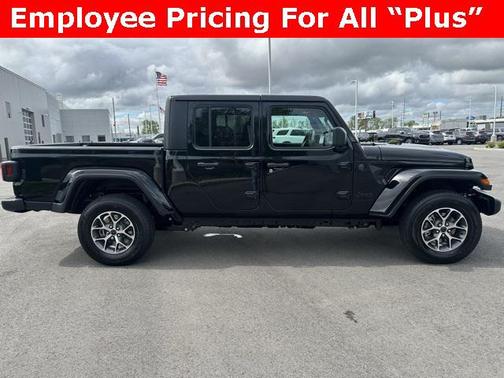 2025 Jeep Gladiator Sport S