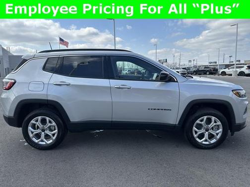 2025 Jeep Compass Latitude
