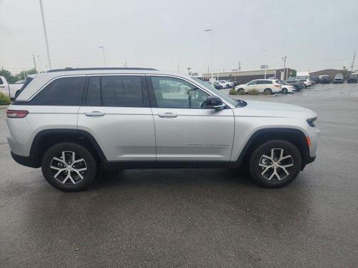 Silver Zynith 2025 Jeep Grand Cherokee Limited