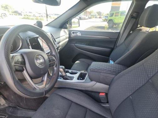 2019 Jeep Grand Cherokee Laredo