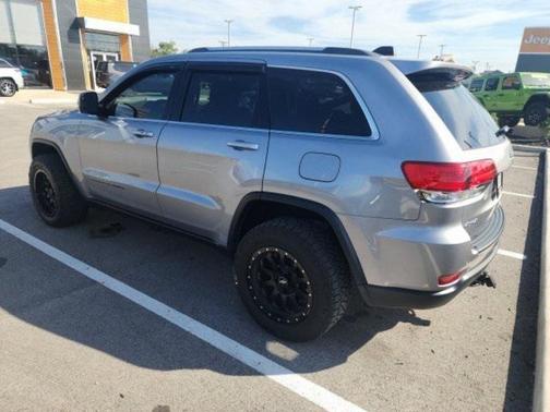 2019 Jeep Grand Cherokee Laredo