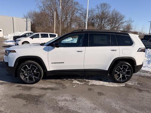 2026 Jeep Cherokee Overland