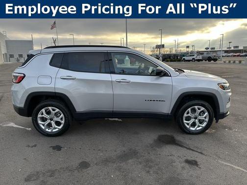2025 Jeep Compass Latitude