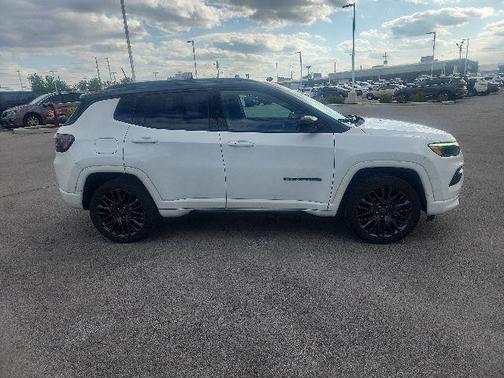 Bright White Clearcoat 2022 Jeep Compass High Altitude