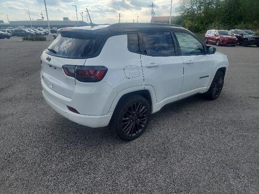 Bright White Clearcoat 2022 Jeep Compass High Altitude