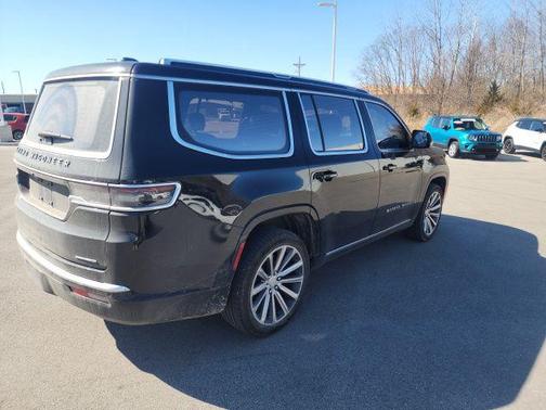2022 Jeep Grand Wagoneer Series II