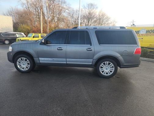 2014 Lincoln Navigator Base