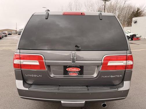 2014 Lincoln Navigator Base