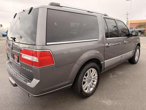 2014 Lincoln Navigator Base