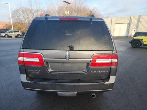2014 Lincoln Navigator Base