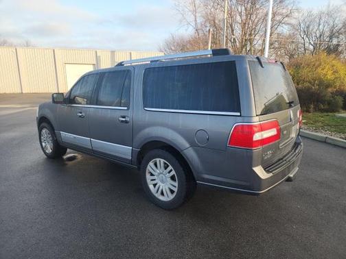 2014 Lincoln Navigator Base