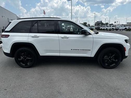 2023 Jeep Grand Cherokee Altitude