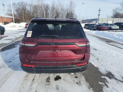 2024 Jeep Grand Cherokee Altitude