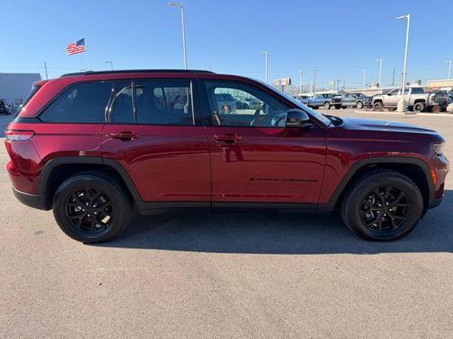 2024 Jeep Grand Cherokee Altitude