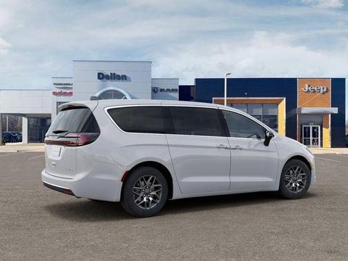 Pw7 2027 Chrysler Pacifica Limited