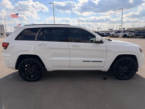 2020 Jeep Grand Cherokee Altitude
