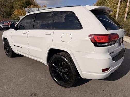 2020 Jeep Grand Cherokee Altitude