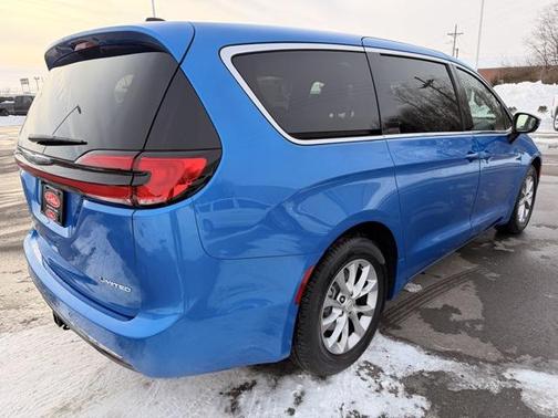 2026 Chrysler Pacifica Limited