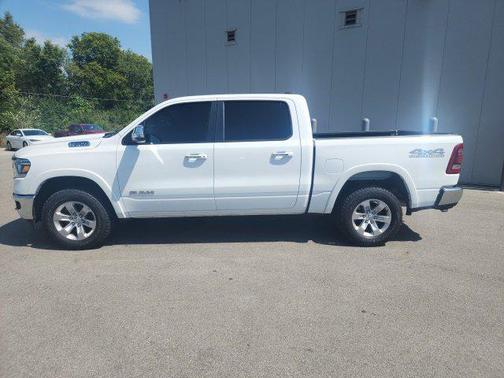 Bright White Clearcoat 2021 RAM 1500 Laramie