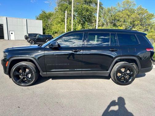 2023 Jeep Grand Cherokee L Altitude