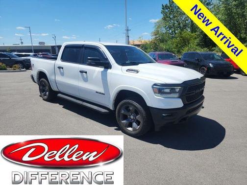 Bright White Clearcoat 2023 RAM 1500 Big Horn/Lone Star