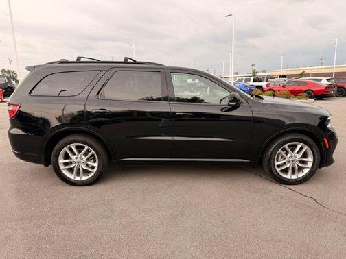 DB Black Crystal Clearcoat 2024 Dodge Durango GT Plus