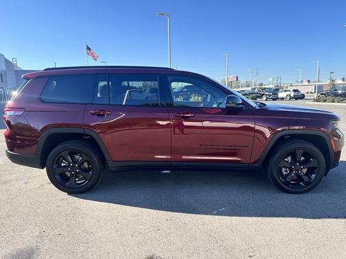 2023 Jeep Grand Cherokee L Altitude