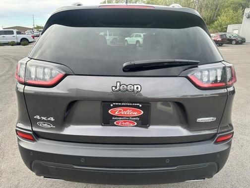 2022 Jeep Cherokee Latitude Lux