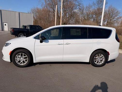 2026 Chrysler Pacifica L