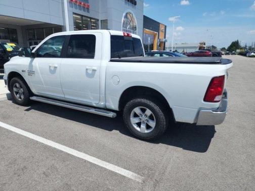 2019 RAM 1500 SLT