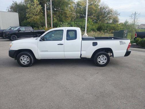 Super White 2015 Toyota Tacoma Base