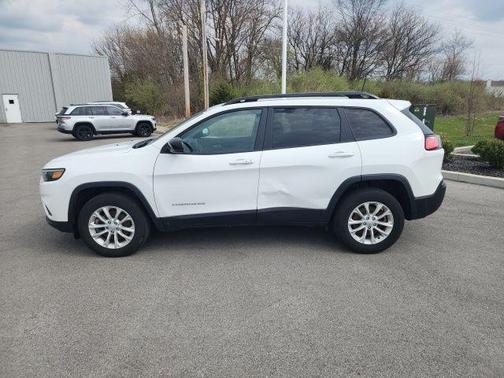 Bright White Clearcoat 2022 Jeep Cherokee Latitude Lux