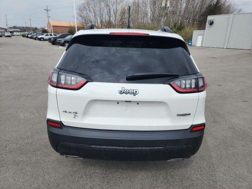 Bright White Clearcoat 2022 Jeep Cherokee Latitude Lux