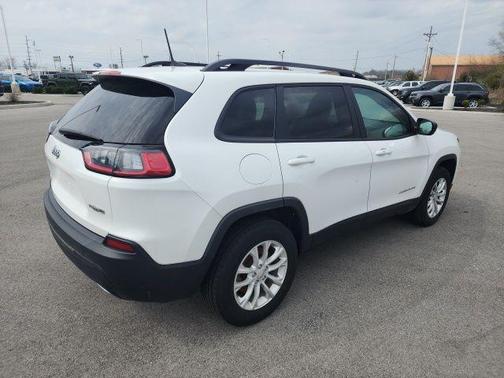 Bright White Clearcoat 2022 Jeep Cherokee Latitude Lux