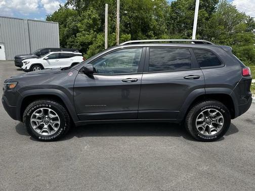 2021 Jeep Cherokee Trailhawk