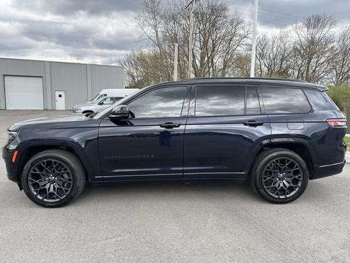 2023 Jeep Grand Cherokee L Summit