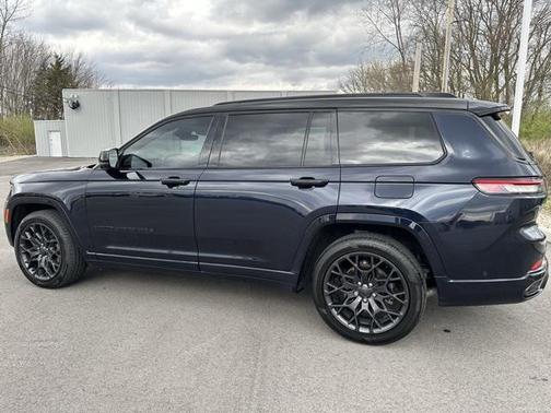 2023 Jeep Grand Cherokee L Summit