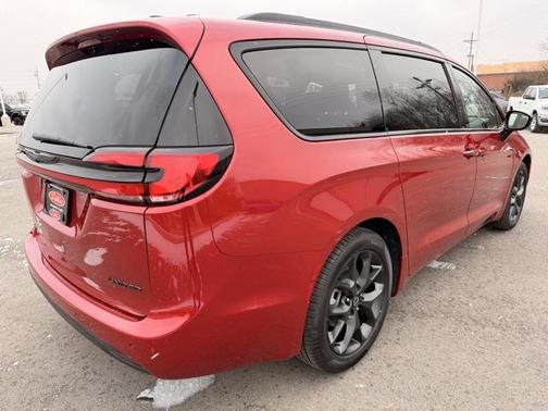 2026 Chrysler Pacifica Limited