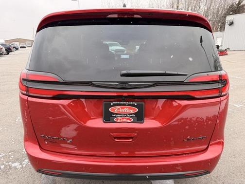 2026 Chrysler Pacifica Limited