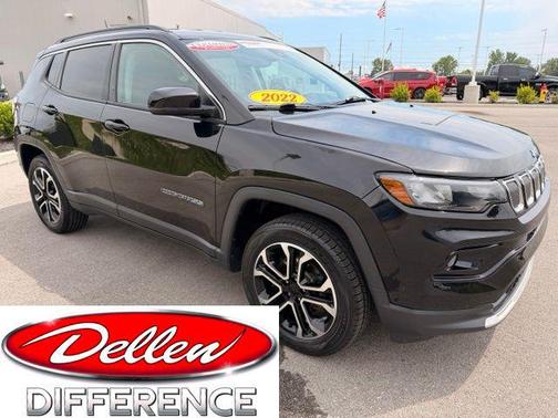 Diamond Black Crystal Pearlcoat 2022 Jeep Compass Limited