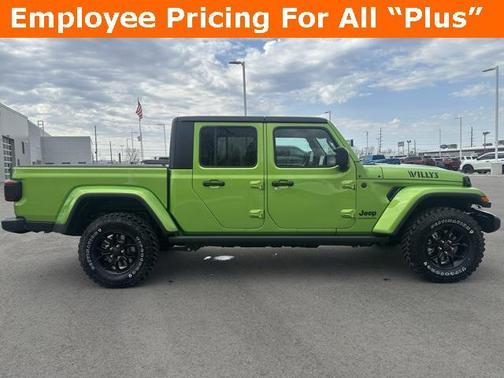 2025 Jeep Gladiator Willys