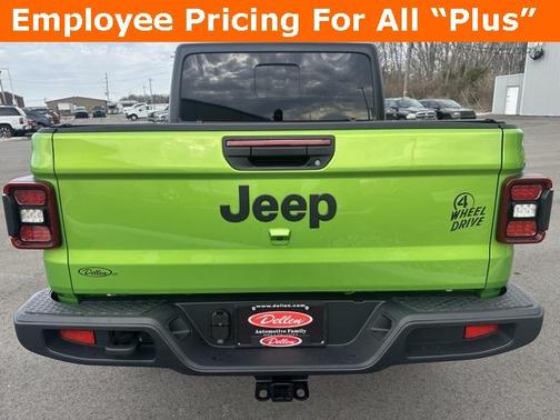 2025 Jeep Gladiator Willys