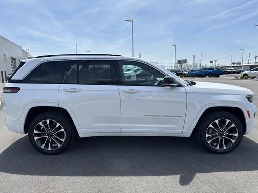 2023 Jeep Grand Cherokee Overland